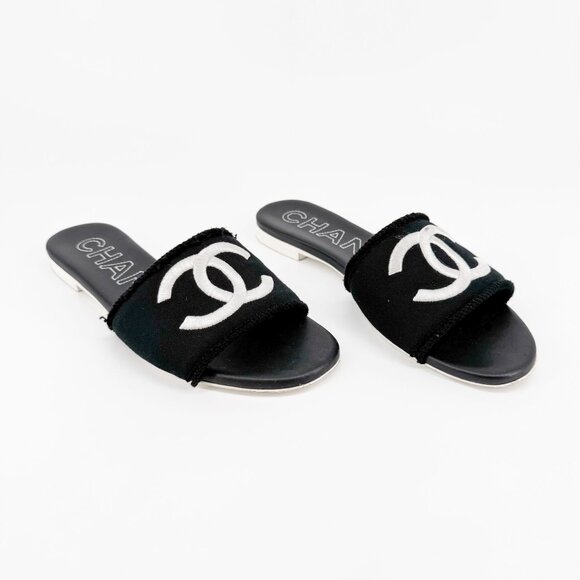 Chanel CC Flat Mule Slide Sandals EU 37 US 6-6.5 Black Knit Fabric Logo Slipper